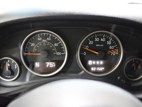 Used 2016 Jeep Wrangler 75th Anniversary image 10