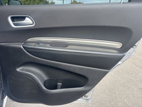 Used 2020 Dodge Durango SXT w/ 3rd Row Seating Group image 13