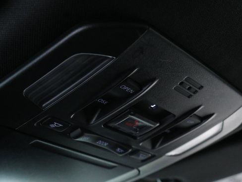 Used 2023 Toyota Highlander L image 20