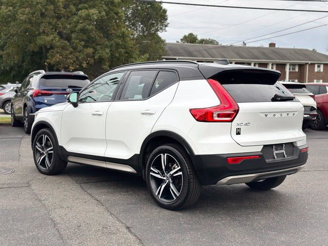 Used 2021 Volvo XC40 T5 R-Design AWD/4WD image 4