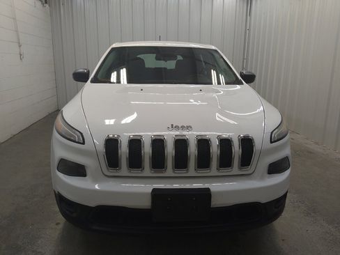 Used 2016 Jeep Cherokee Sport w/ Cold Weather Group AWD/4WD image 14