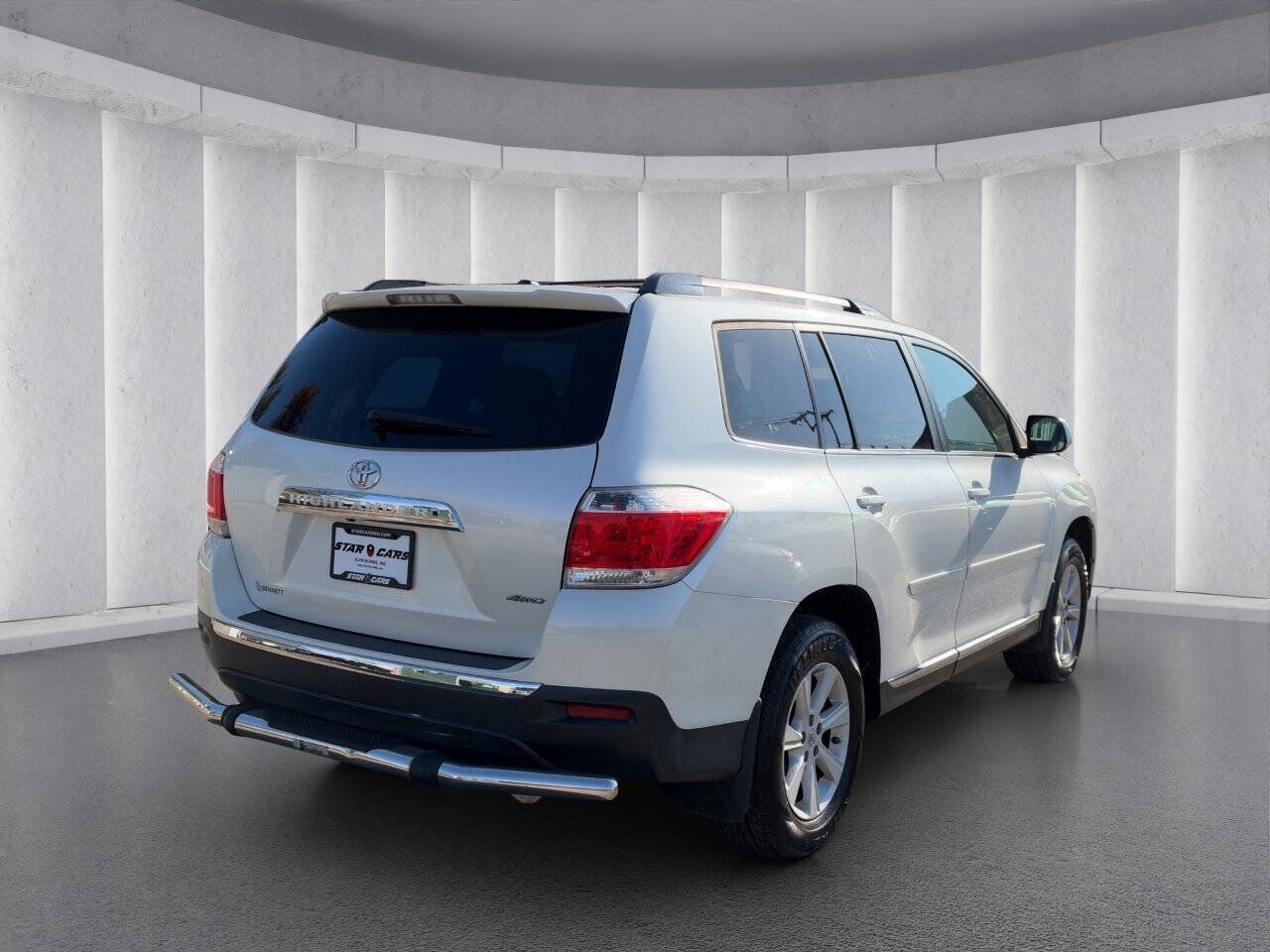 Used 2012 Toyota Highlander SE w/ Tow Pkg AWD/4WD image 5