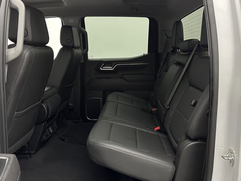 Used 2025 GMC Sierra 1500 SLT RWD image 24