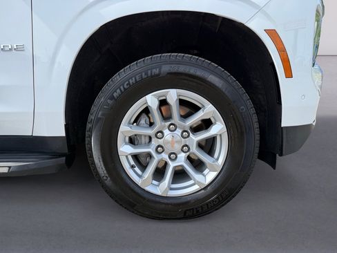 Used 2025 Chevrolet Tahoe LT AWD/4WD image 9