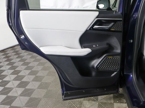 New 2026 Mitsubishi Outlander SE AWD/4WD image 26