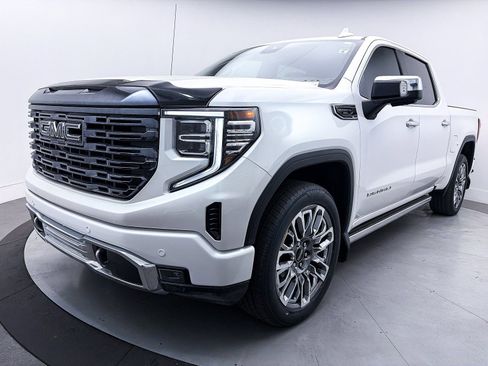 Used 2023 GMC Sierra 1500 Denali Ultimate image 14