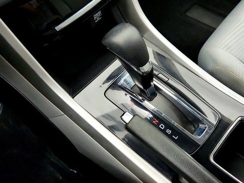 Used 2017 Honda Accord LX image 16