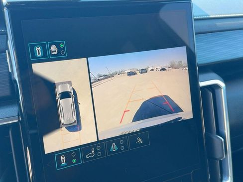 Used 2024 GMC Acadia Elevation w/ Luxury Package image 21