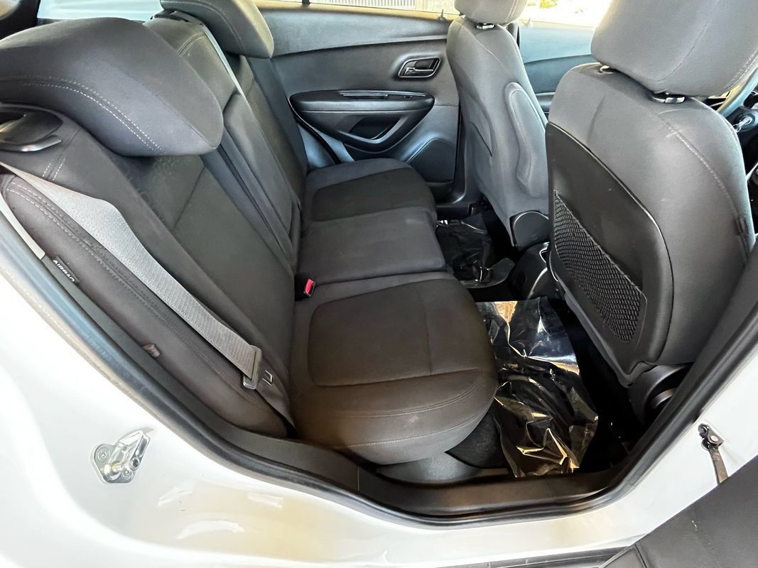 Used 2017 Chevrolet Trax LS FWD image 19