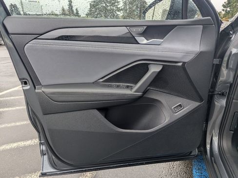 New 2026 Volkswagen Tiguan SE image 10