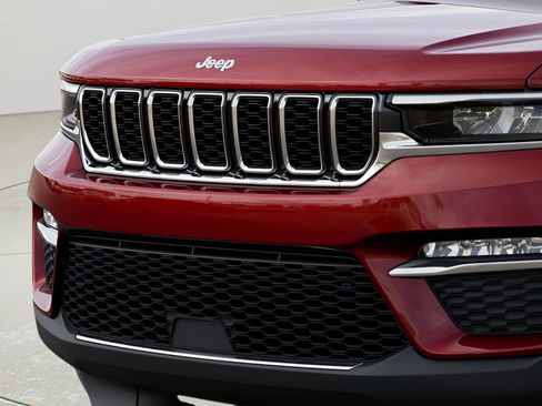 New 2025 Jeep Grand Cherokee Limited image 11