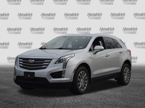 Used 2017 Cadillac XT5 Luxury w/ Driver Awareness Package image 7