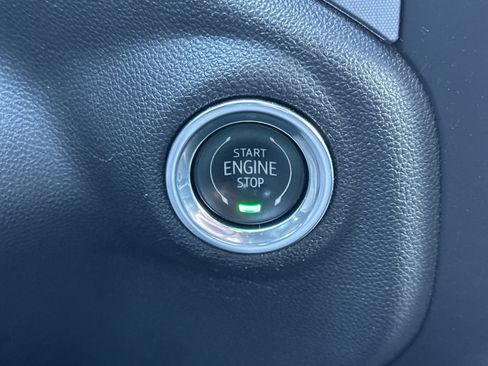 Used 2020 GMC Sierra 1500 SLT w/ SLT Premium Plus Package image 31