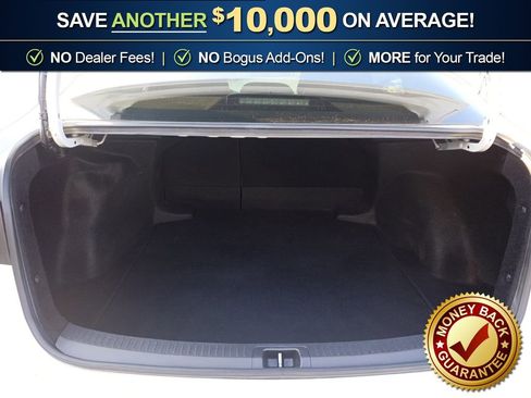 Used 2022 Toyota Corolla LE image 23