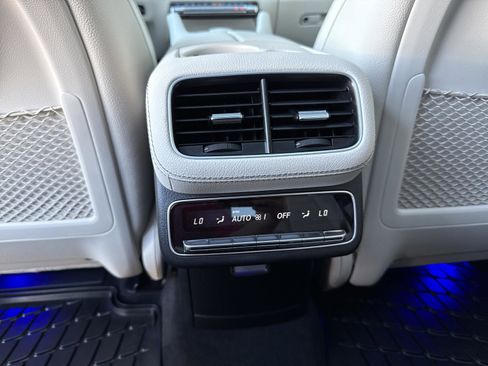 Certified 2026 Mercedes-Benz GLS 450 4MATIC image 26