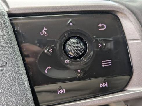 Certified 2025 Nissan Murano SV FWD image 14