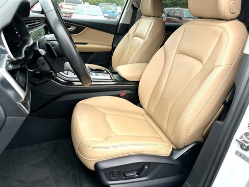 Used 2023 Audi Q7 3.0T Premium Plus AWD/4WD image 17