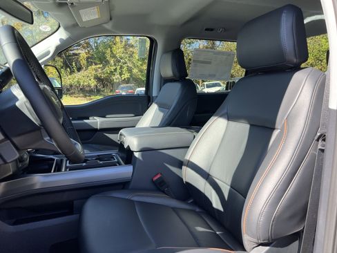 New 2026 Ford F250 Lariat w/ FX4 Off-Road Package image 13