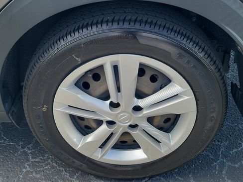 Used 2024 Nissan Kicks S FWD image 8