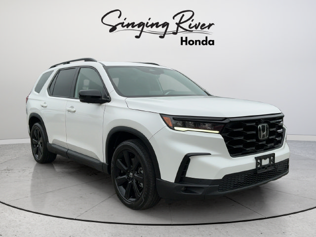 Used 2025 Honda Pilot Black Edition image 1