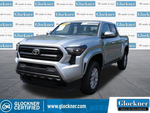 Used 2025 Toyota Tacoma SR5 AWD/4WD image 1