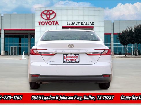 Used 2025 Toyota Camry LE FWD image 9