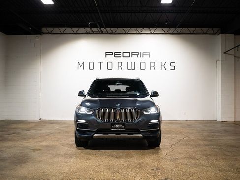 Used 2022 BMW X5 xDrive40i w/ Premium Package AWD/4WD image 2