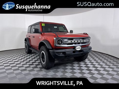 Used 2022 Ford Bronco Big Bend w/ Sasquatch Package AWD/4WD image 1