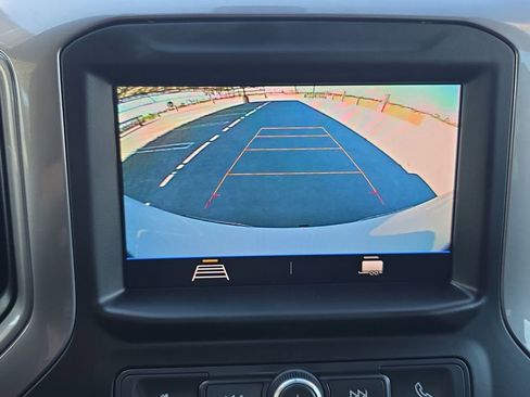 Used 2021 Chevrolet Silverado 1500 Custom image 15