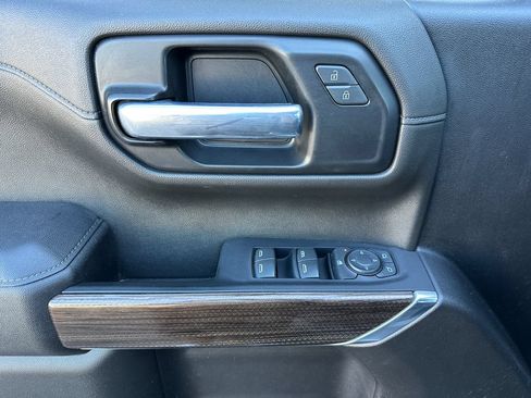 Used 2021 Chevrolet Silverado 1500 LT Trail Boss w/ Bed Protection Package AWD/4WD image 17