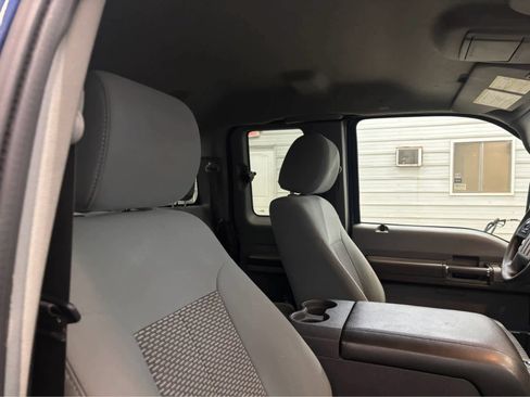 Used 2012 Ford F250 XLT w/ XLT Interior Pkg AWD/4WD image 27