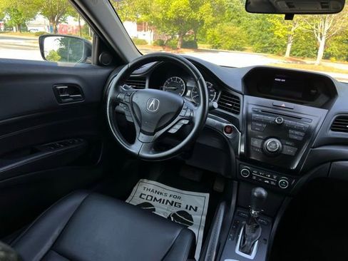 Used 2017 Acura ILX FWD image 28