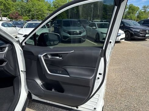 Used 2024 Toyota RAV4 SE AWD/4WD image 16