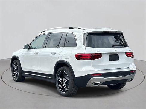New 2026 Mercedes-Benz GLB 250 4MATIC image 3