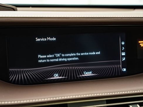 Used 2018 Lexus LS 500 AWD w/ Interior Upgrade Package image 35