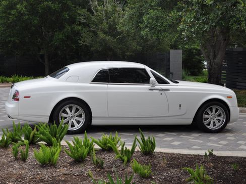 Used 2009 Rolls-Royce Phantom Coupe image 9