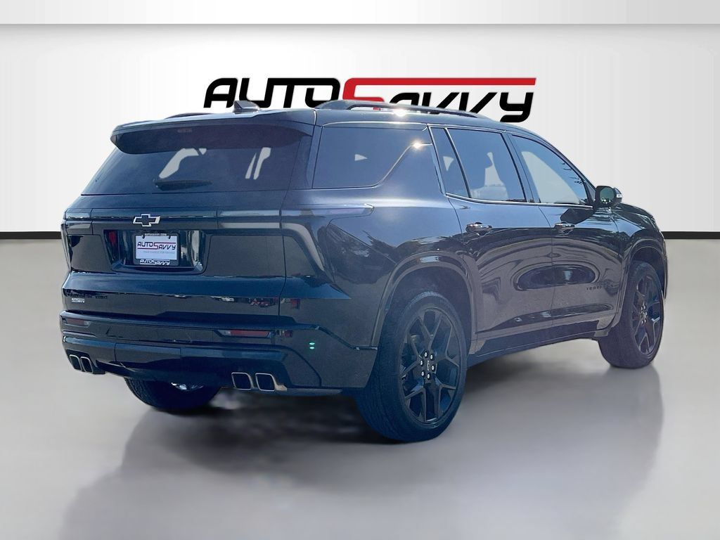 Used 2026 Chevrolet Traverse RS AWD/4WD image 7