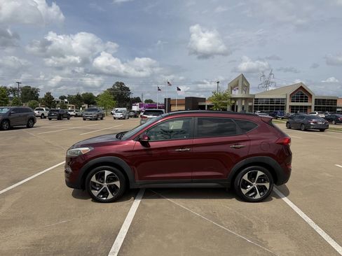 Used 2016 Hyundai Tucson Limited w/ Option Group 03 image 4