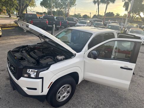 Used 2024 Nissan Frontier S w/ Technology Package RWD image 12