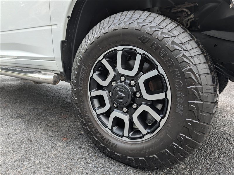Used 2024 RAM 2500 Tradesman w/ Chrome Appearance Group AWD/4WD image 11