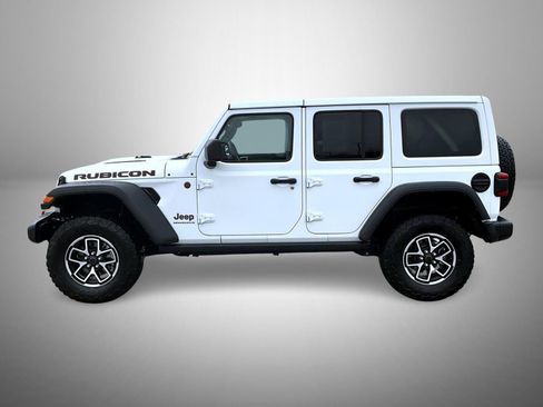 Used 2025 Jeep Wrangler Unlimited Rubicon w/ Convenience Group AWD/4WD image 8