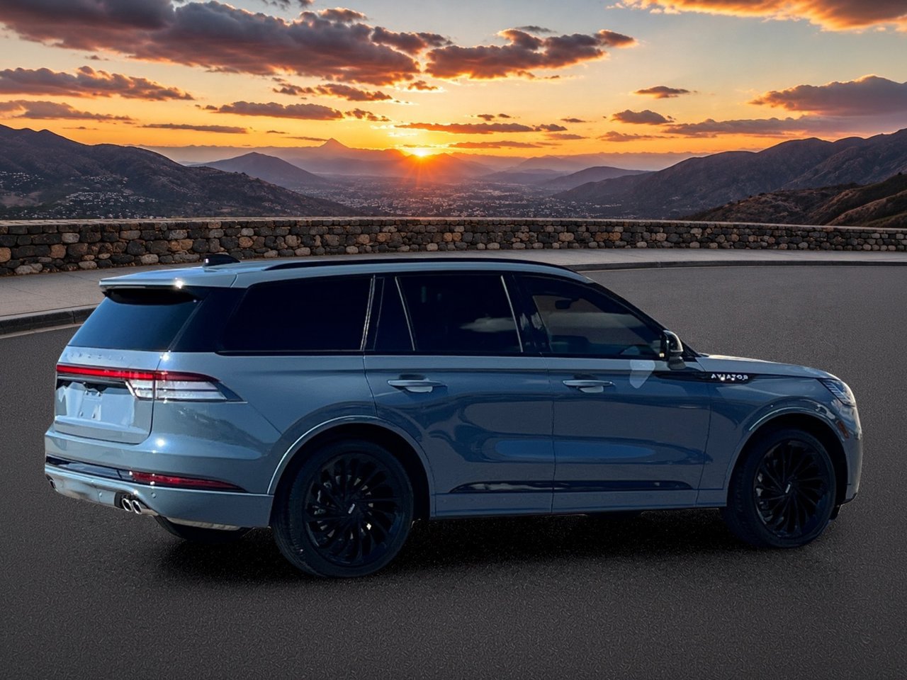 Used 2026 Lincoln Aviator Reserve w/ Luxury Package RWD image 5