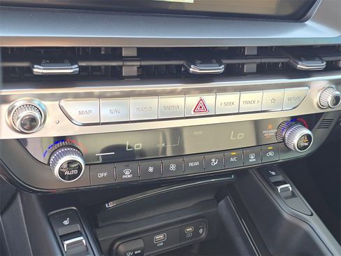 New 2025 Kia Telluride S image 26