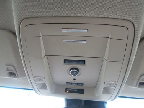 Used 2020 GMC Yukon XL Denali image 37