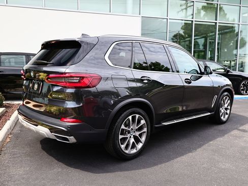 Used 2022 BMW X5 xDrive40i w/ Premium Package AWD/4WD image 7