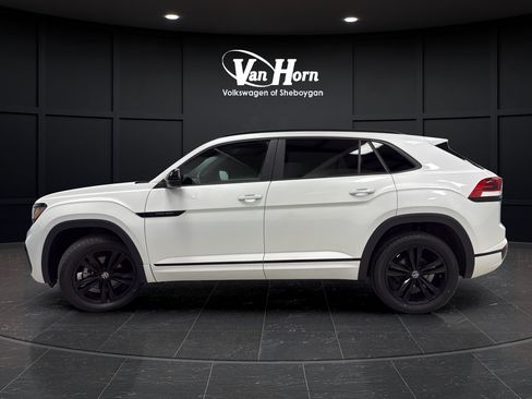 Used 2023 Volkswagen Atlas Cross Sport SEL R-Line AWD/4WD image 4