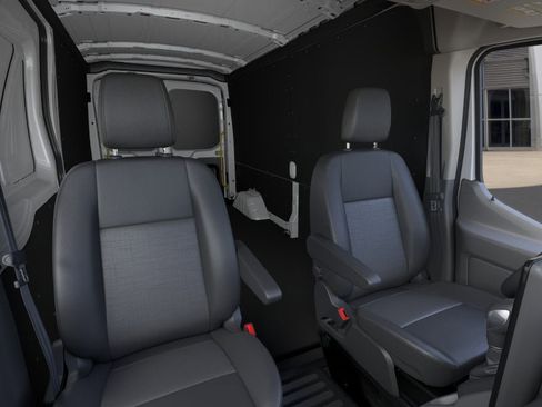 New 2026 Ford Transit 250 148 Medium Roof RWD image 10