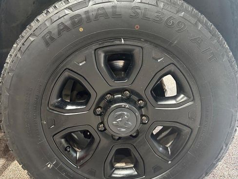 Used 2017 RAM 2500 Laramie w/ Sport Appearance Group AWD/4WD image 17