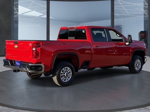 Certified 2025 Chevrolet Silverado 2500 LT w/ Convenience Package AWD/4WD image 6