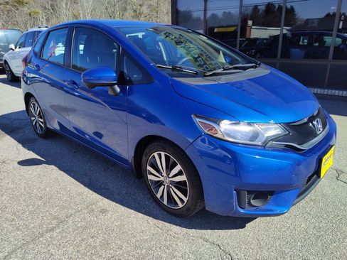 Used 2017 Honda Fit EX image 2